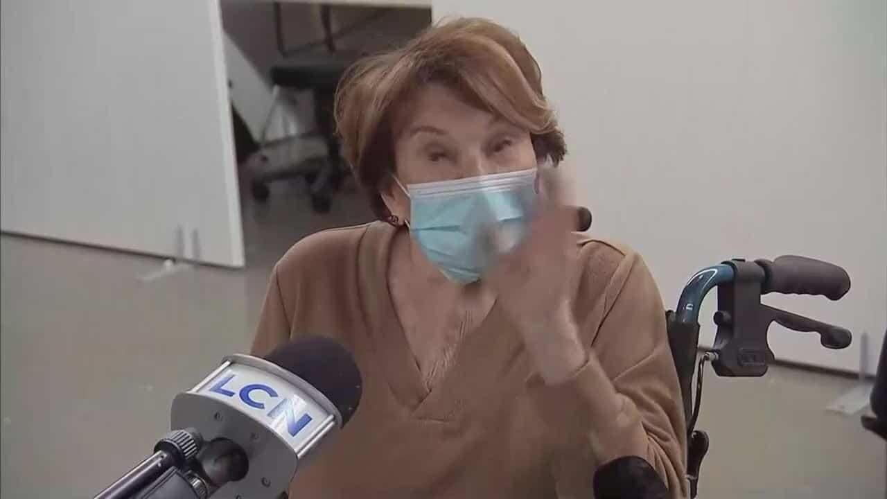 Janette Bertrand, «heureuse» d'être vaccinée - explications