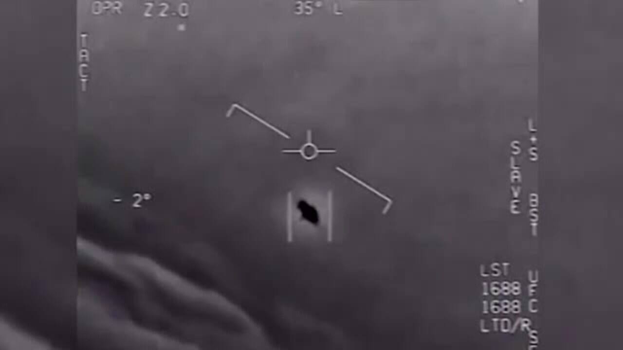 Une vraie vidéo d’OVNI, confirme le Pentagone: images CNN