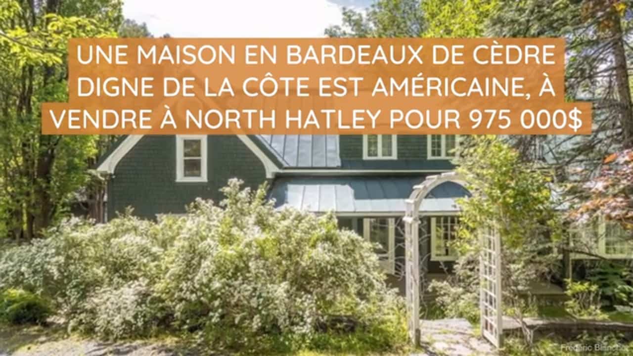 Une maison en bardeaux de cèdre digne de la côte Est américaine, à vendre à North Hatley pour 975 000$