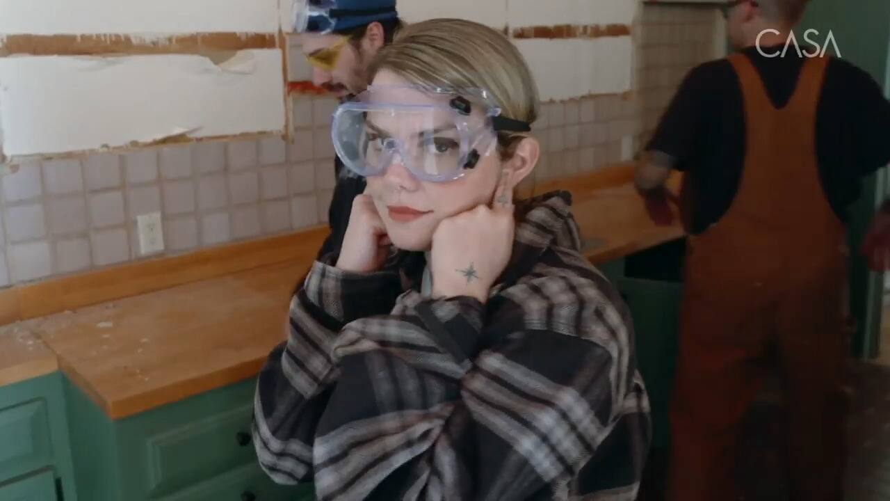 Les 12 travaux de Béatrice - Bande-annonce