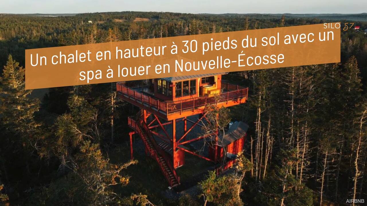 Un chalet en hauteur à 30 pieds du sol avec un spa à louer en Nouvelle-Écosse