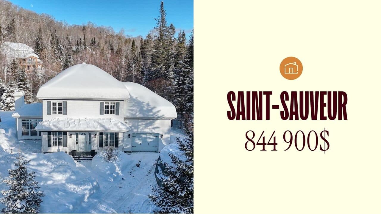 Une maison blanche au style colonial sur un terrain très privé à vendre à Saint-Sauveur