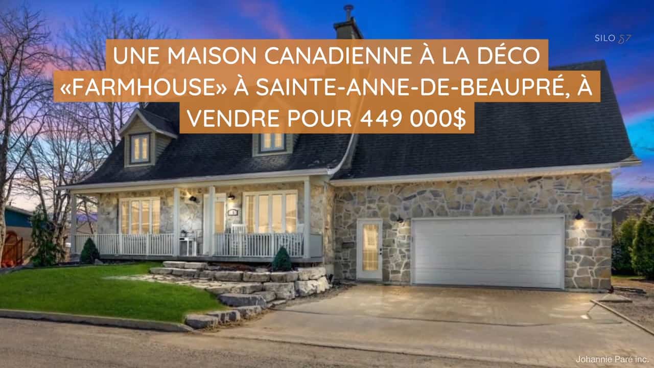 Une maison canadienne à la déco « farmhouse » à Sainte-Anne-de-Beaupré, à vendre pour 449 000$