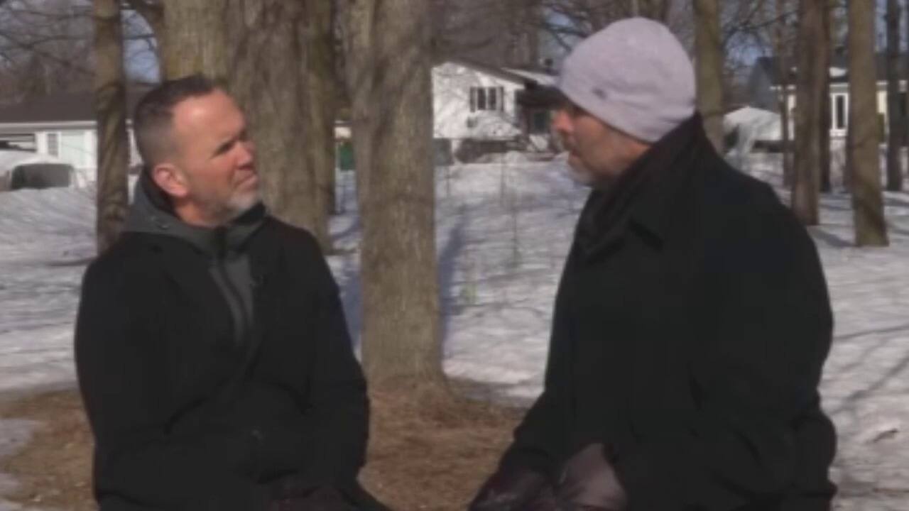 Derek Aucoin nous a quittés - reportage sur sa vie et sa carrière