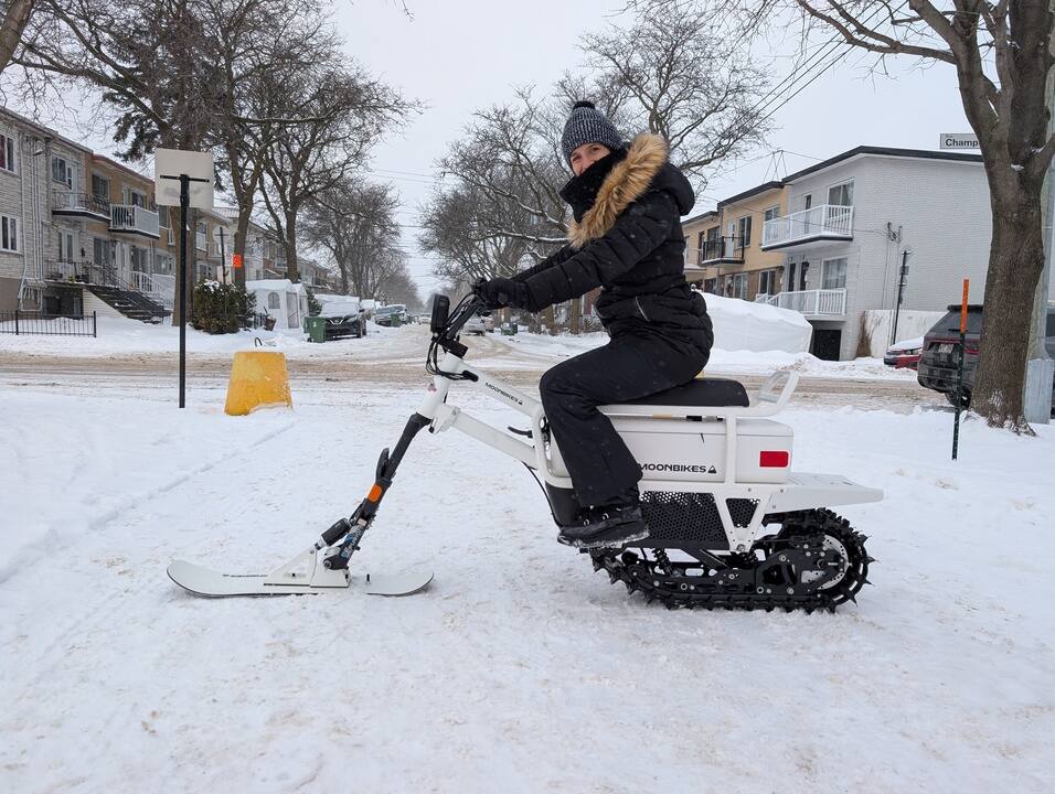 Moonbike : le scooter des neiges électrique débarque au Québec