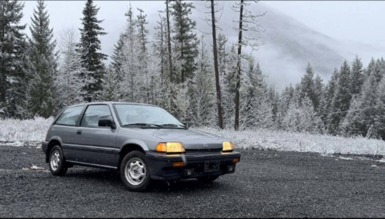 Deux Honda Civic 1986, 4 920 km et un Canada entier