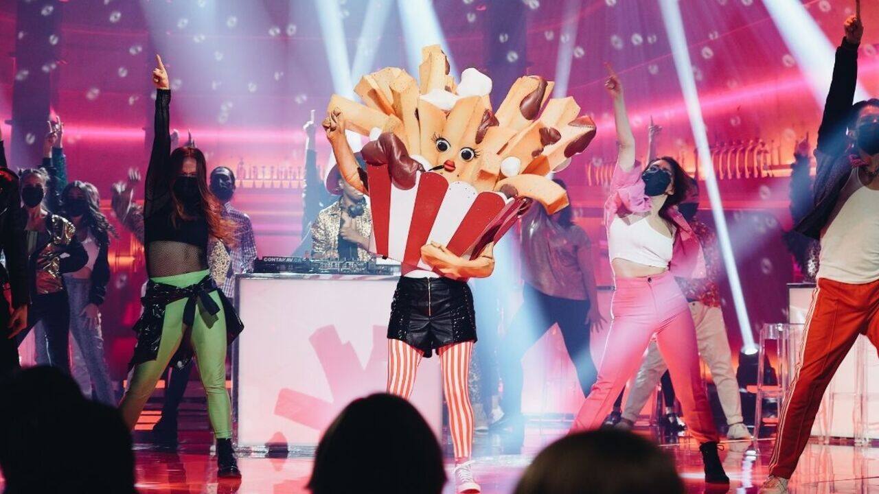 CHANTEURS MASQUÉS: La poutine démasquée