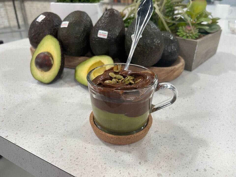 Mousse au chocolat et à l'avocat aux saveurs maya