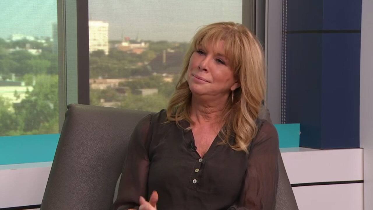 WEB_SalutBonjour_2021-08-17T07_36_27__9360333-04_00D266933