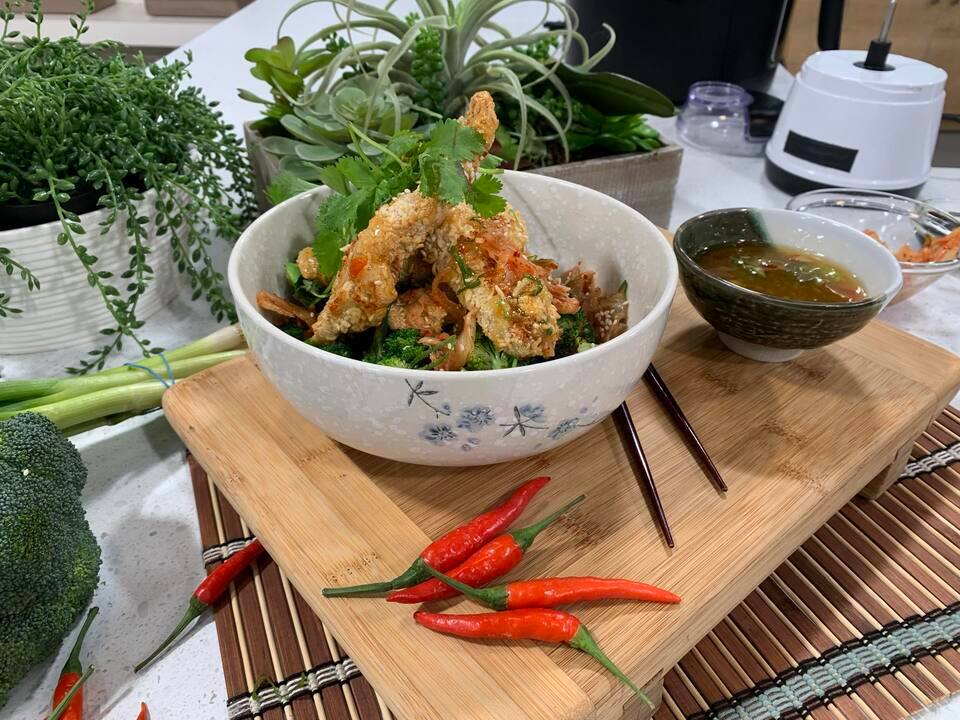 Croustillant de poulet au ramen sauce aigre douce au chili au air fryer