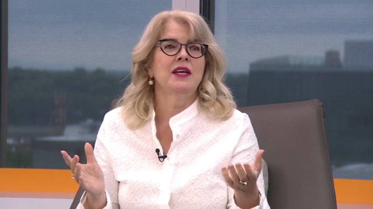 WEB_SalutBonjour_2021-07-21T08_49_15__7981000-04_00D513946