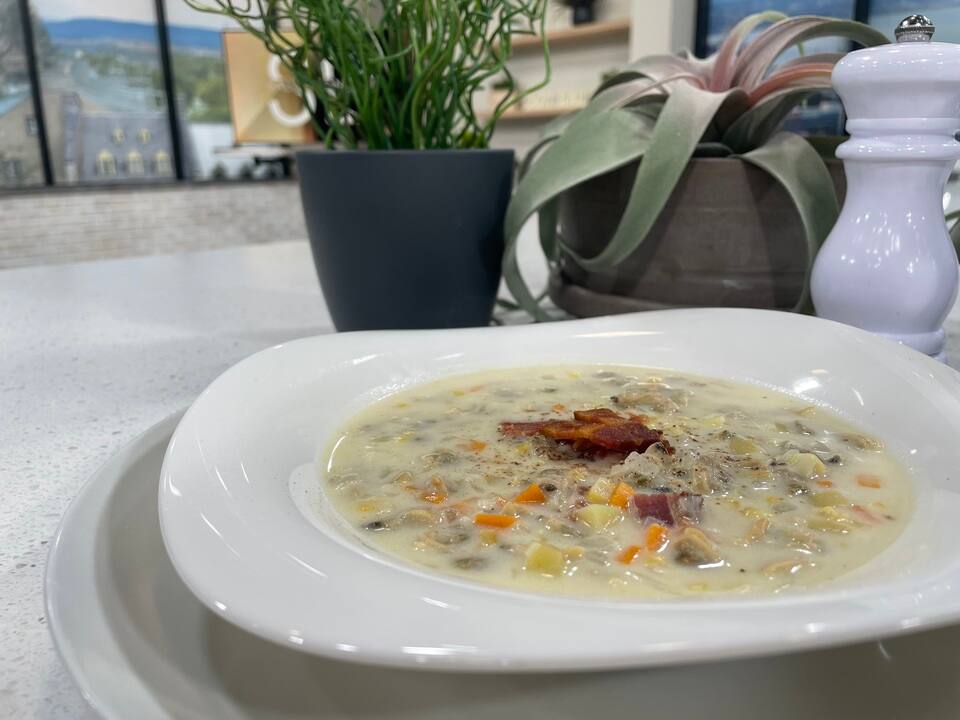 Chaudrée de palourdes aux maïs et aux lardons