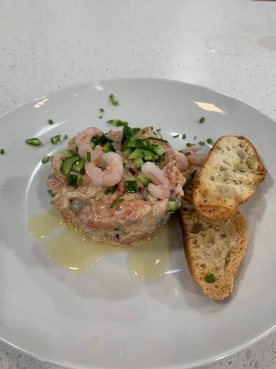 Tartare de saumon et de crevette nordique au raifort