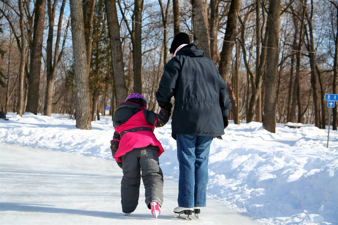 Adopter le slow parenting : Pourquoi ralentir peut être bénéfique pour votre famille