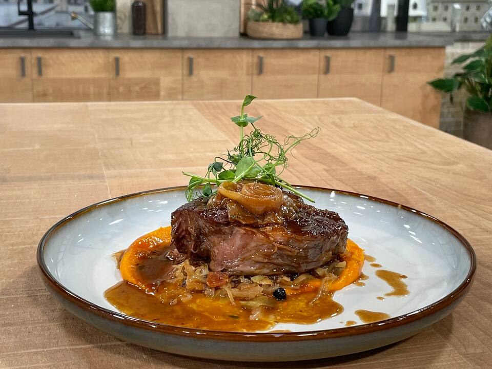 Rôti de palette braisé au vin rouge 