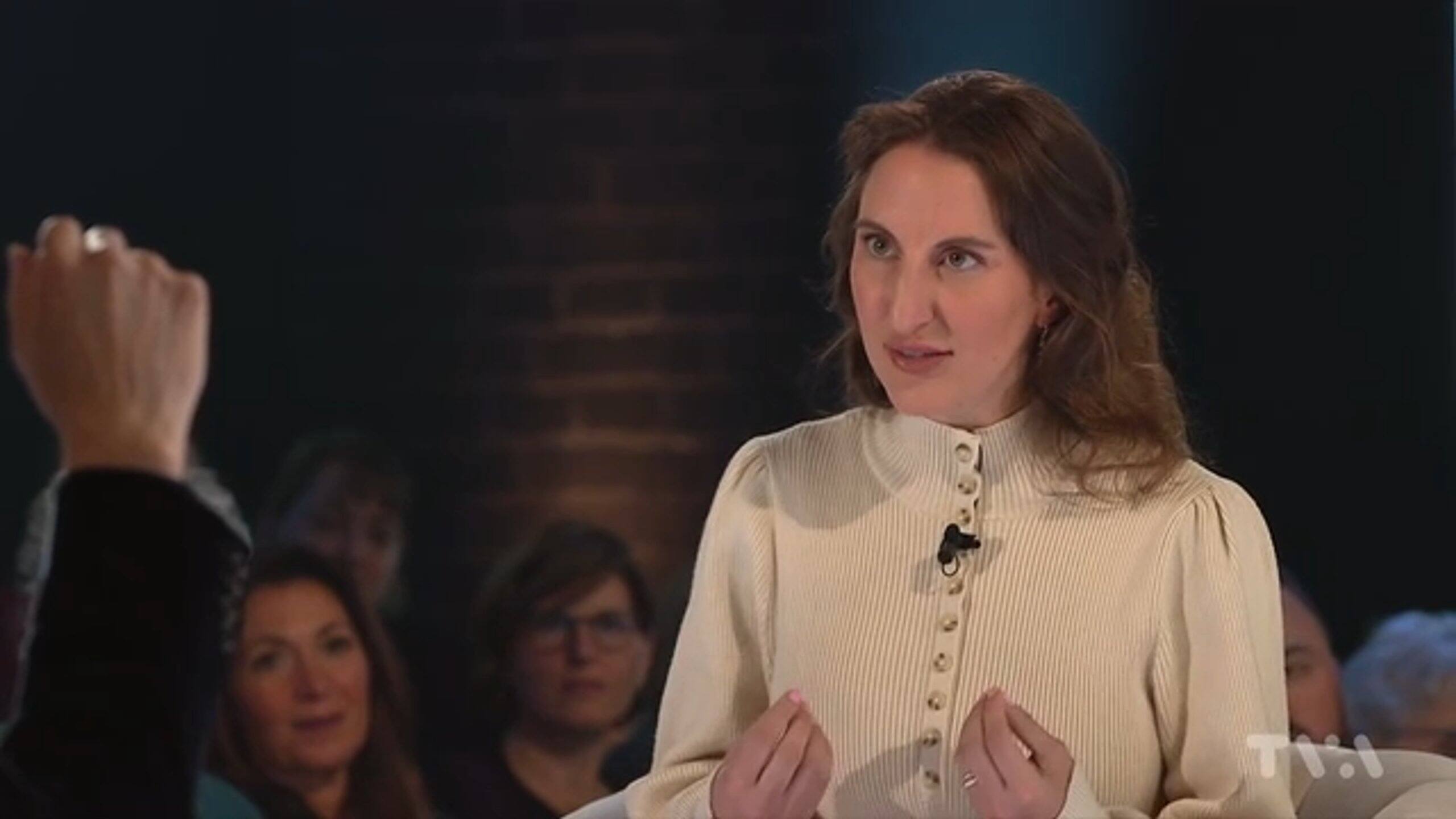 Entrevue avec Mélodie Nelson | Le monde à l'envers | TVA | TVA+